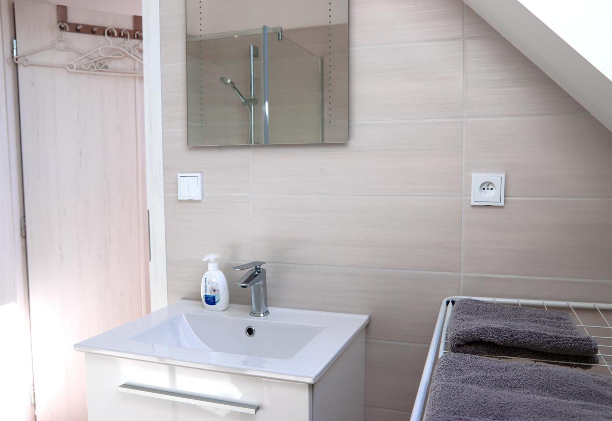 V Rajske Zahrade Apartment Tvrdonice ภายนอก รูปภาพ